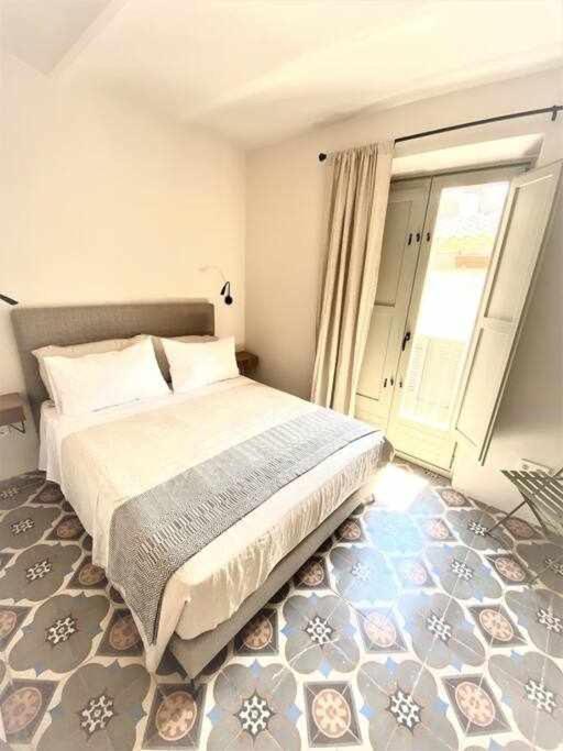 Velo Vern 3 Luxury Penthouse W Views Of City Wall Girona Exteriör bild