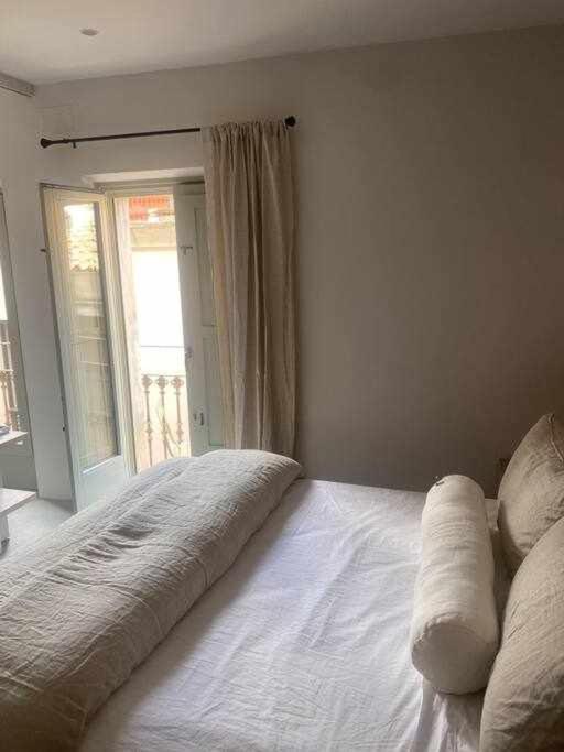 Velo Vern 3 Luxury Penthouse W Views Of City Wall Girona Exteriör bild